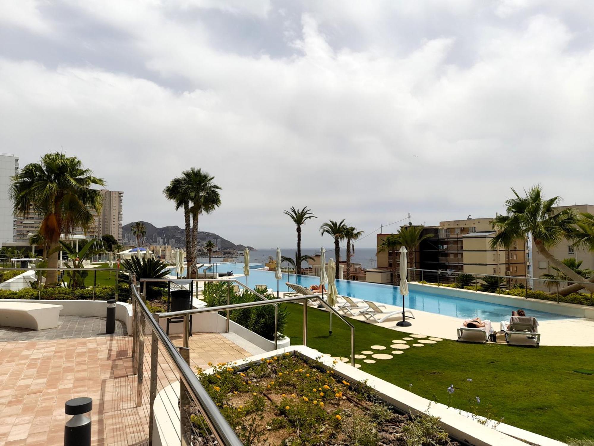 Sunset Cliffs Sea View Apartments 14 Floor Benidorm Exterior photo